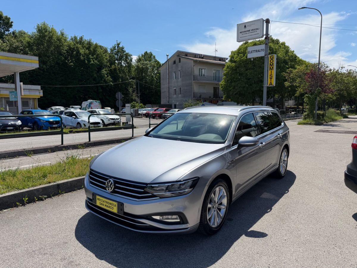 VOLKSWAGEN - Passat Variant - Passat Var. 1.6 TDI DSG Comfortline BMT