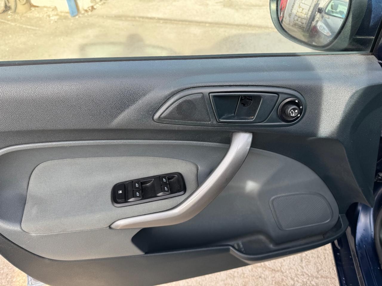 Ford Fiesta 1.4 TDCi 70CV 5 porte “NUOVISSIMA”