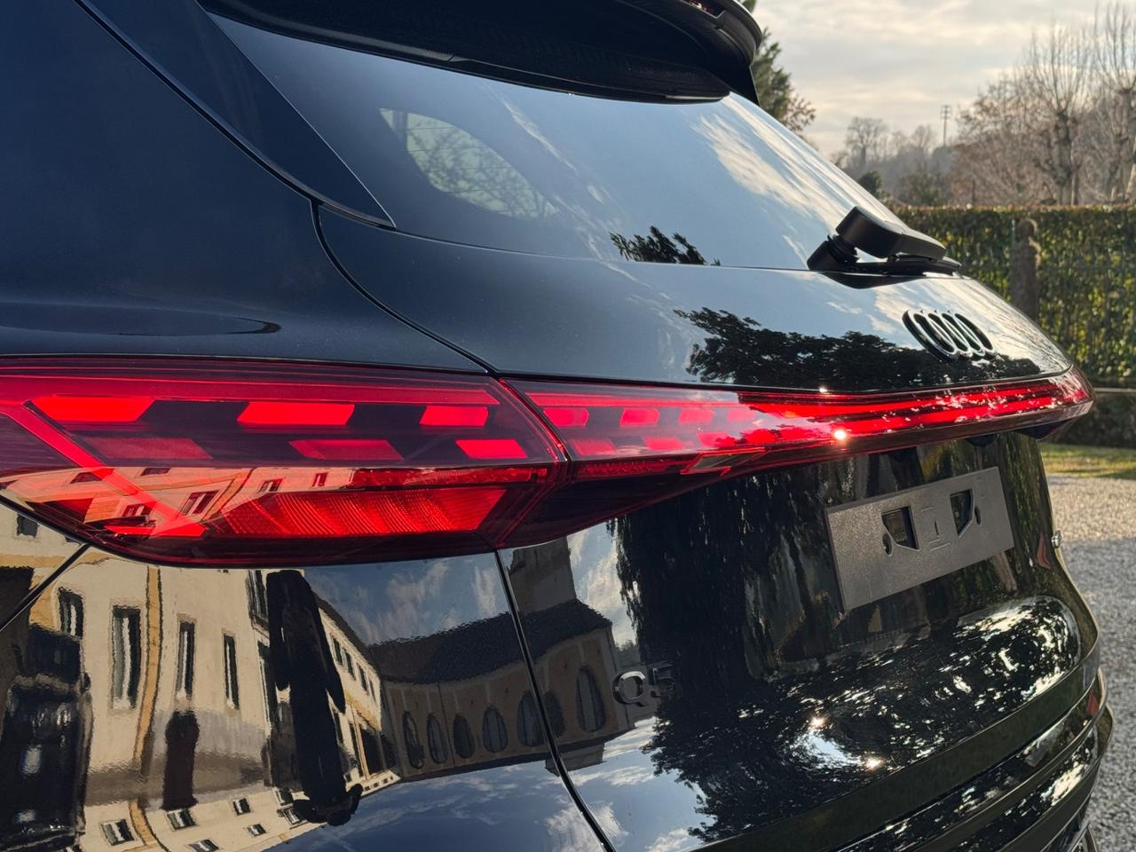 Audi Q5 TDI 150 kW mHEV+ S tronic quattro line edition