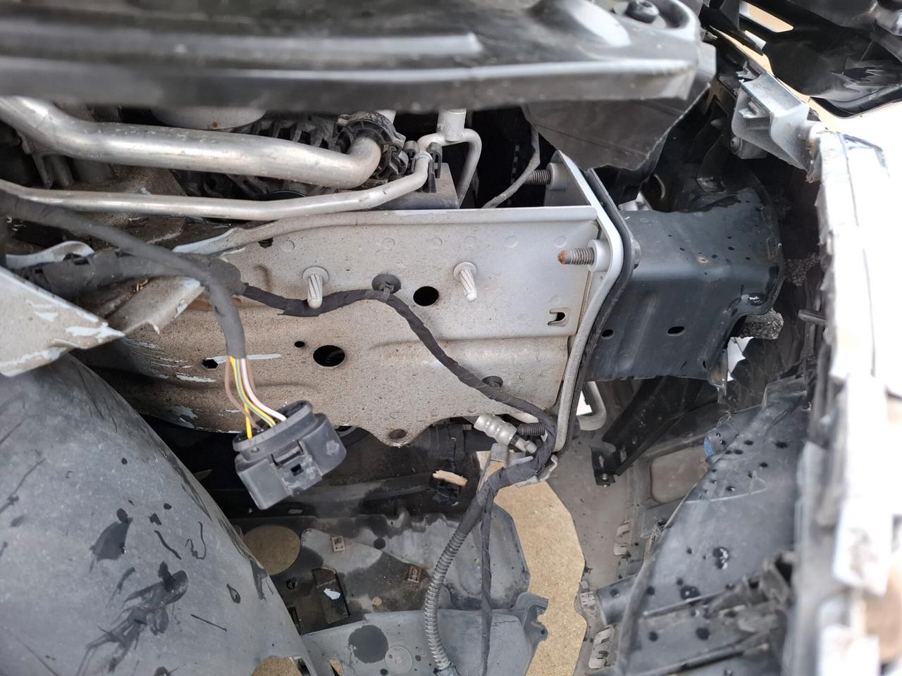 Volkswagen T-Roc 1.5 TSI - SINISTRATO