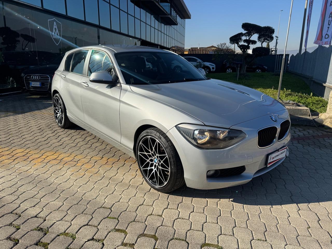 Bmw 116 116d 5p. Urban