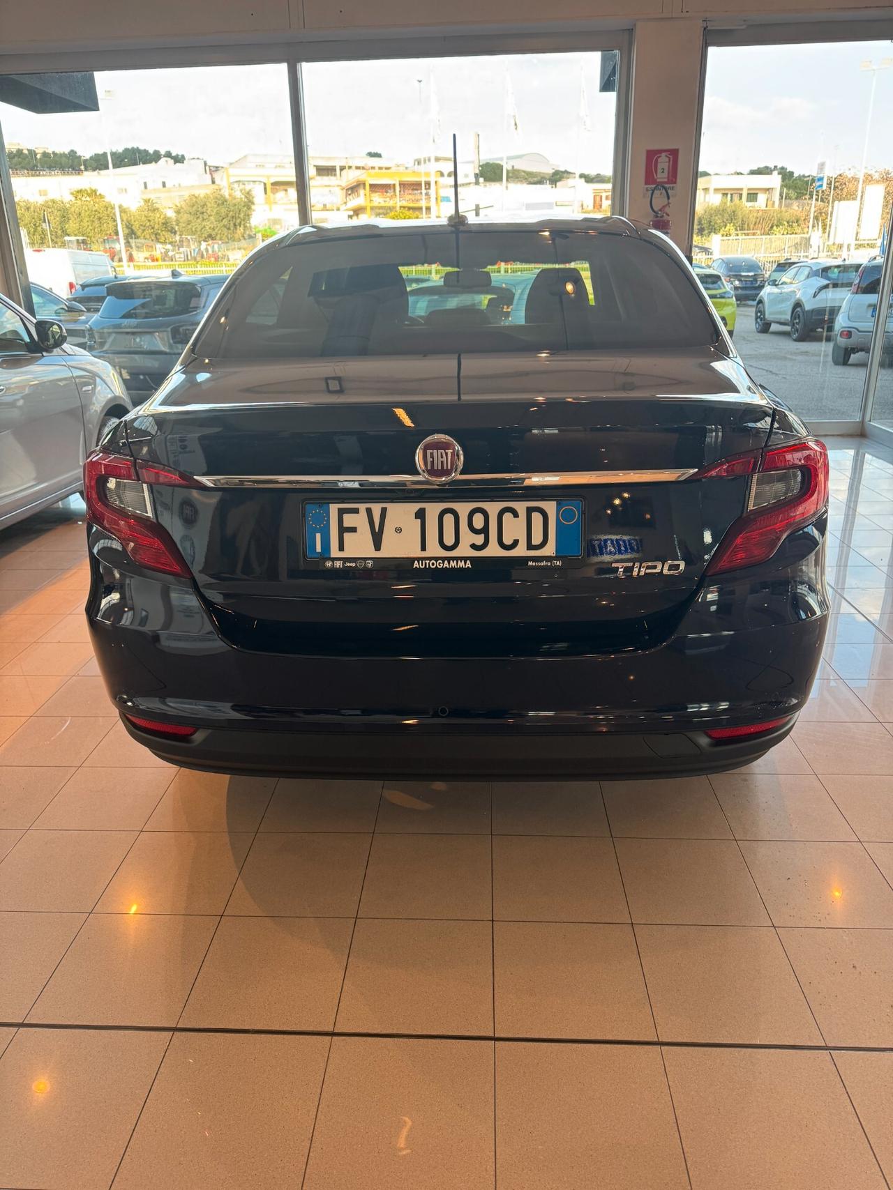 TIPO BERLINA KM 20000 FULL OPTIONAL