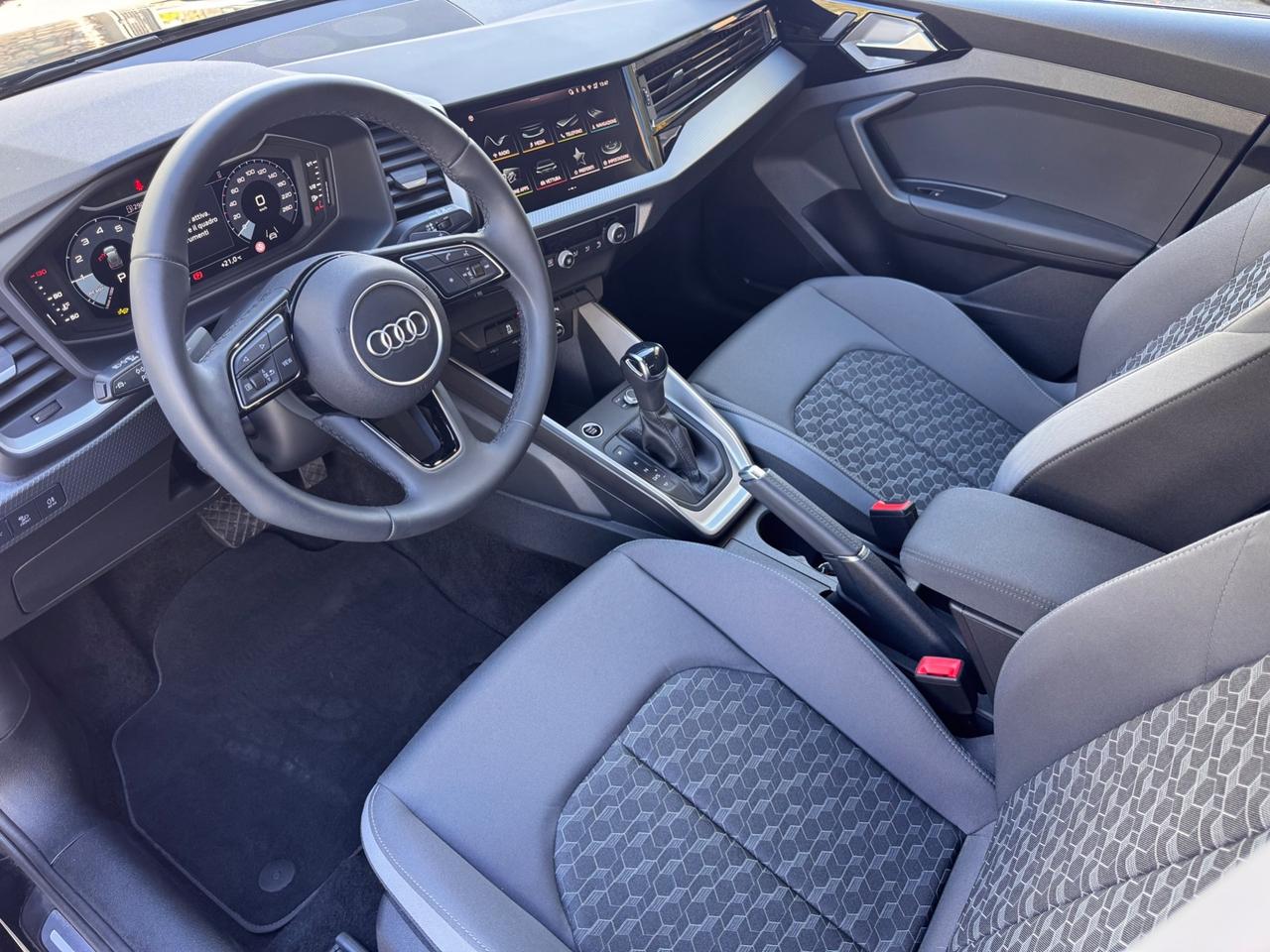 Audi A1 SPB 30 TFSI S tronic Identity Black