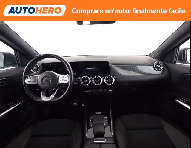 MERCEDES-BENZ GLA 200 d Automatic Premium