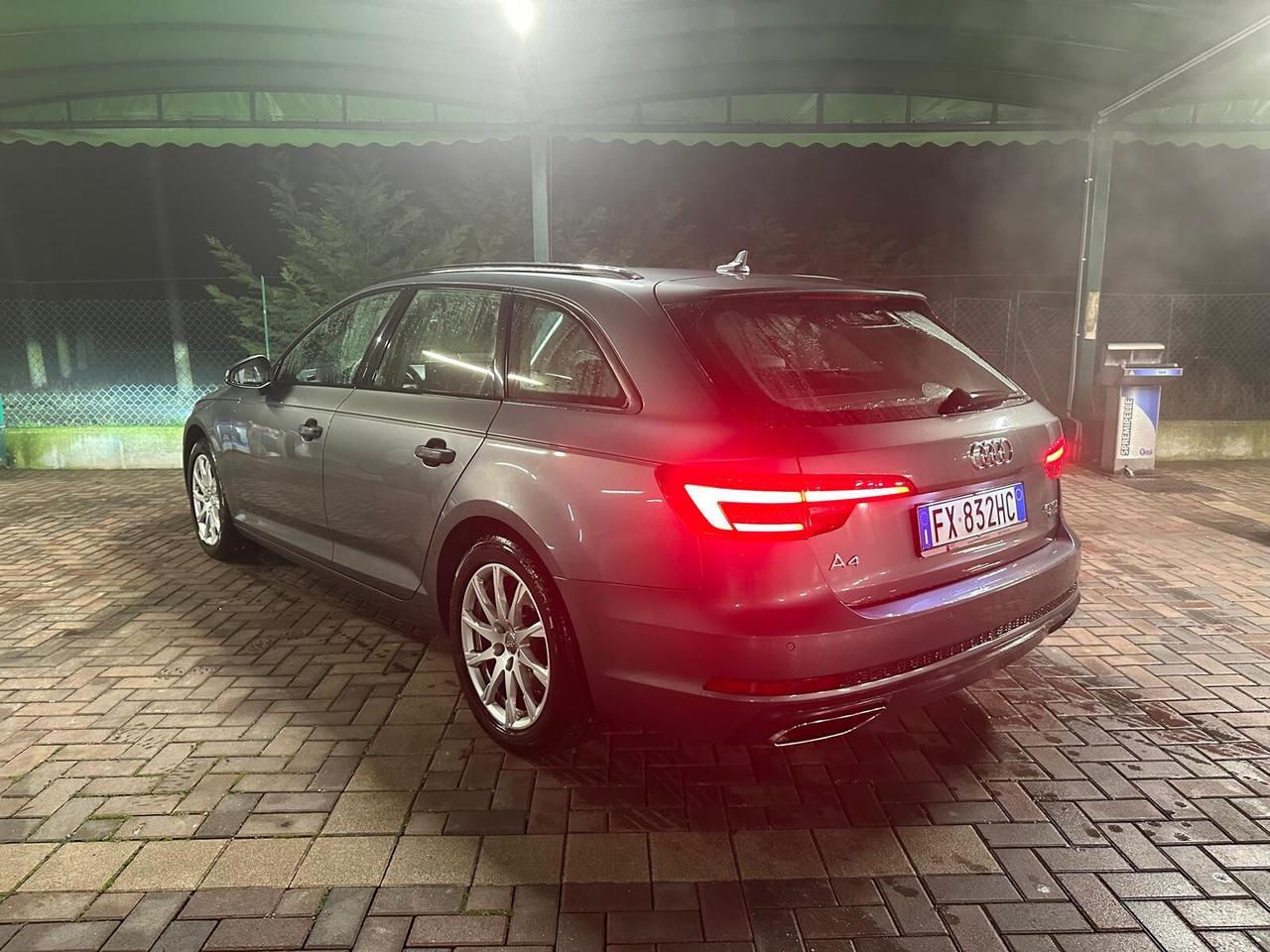 Audi A4 Avant 40 TDI quattro Prezzo x EXPORT