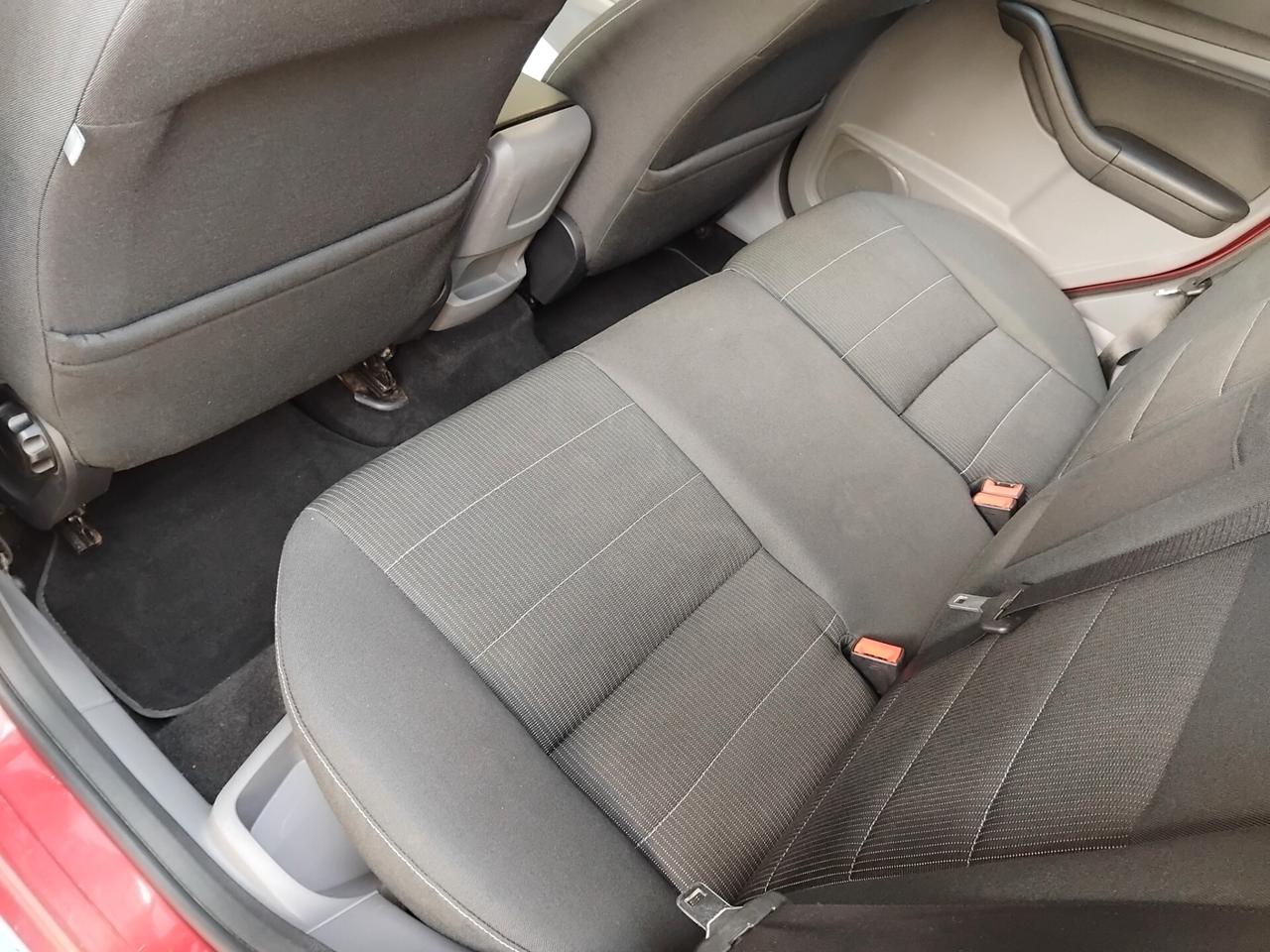 Ford Focus 2.0 gpl garanzia