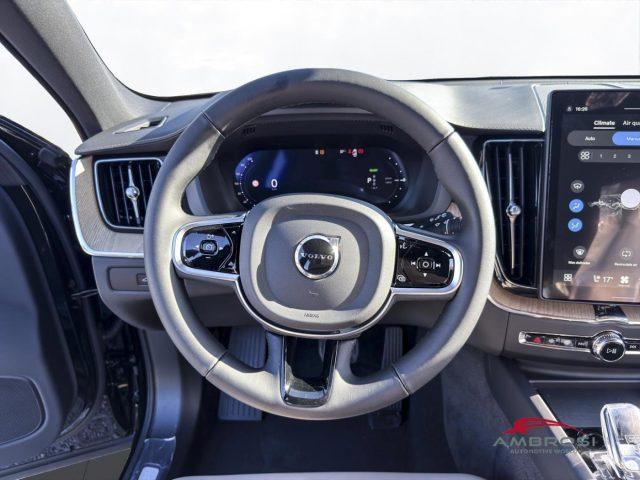 VOLVO XC60 T8 AWD Ibrido plug-in Elettrica/Benzina Ultra Dark
