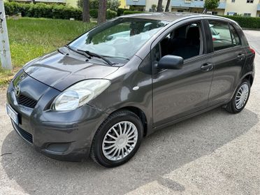 Toyota Yaris 2^serie 1000 benzina 5 porte 2009
