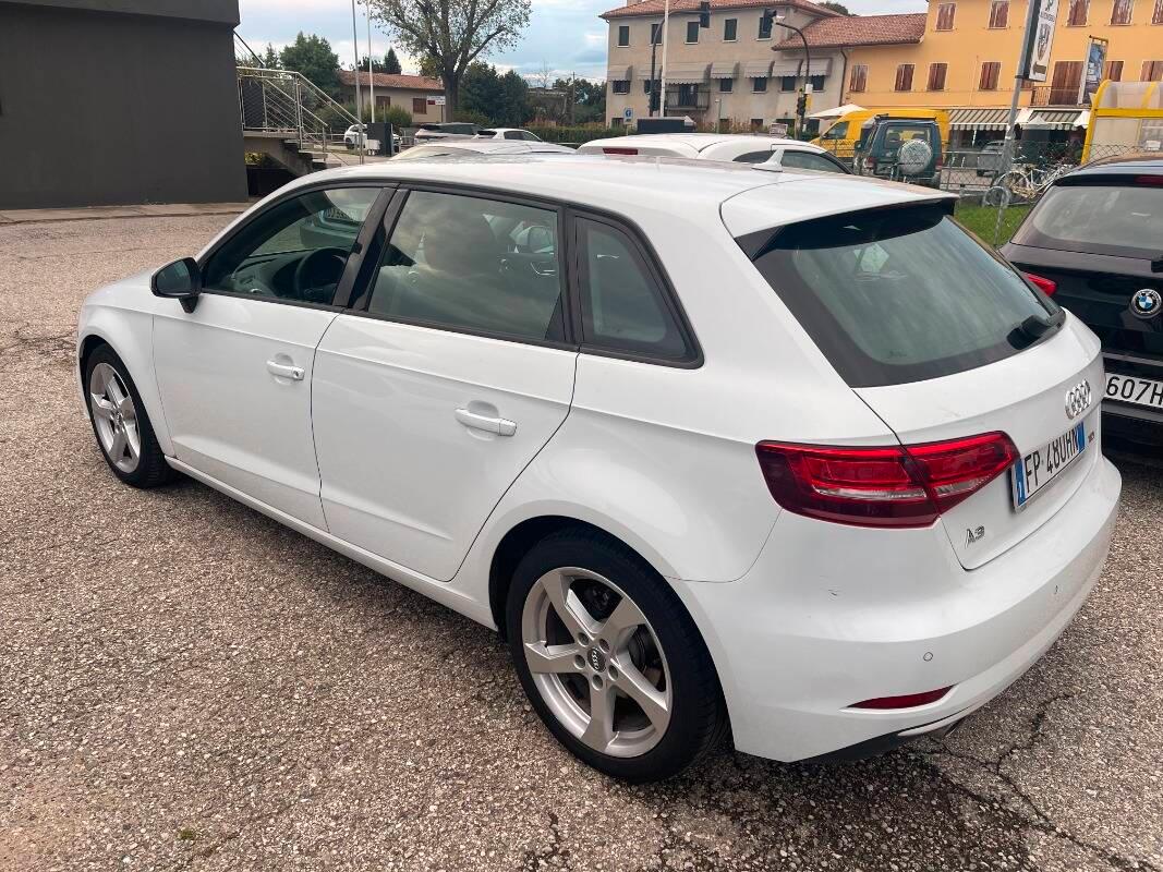 Audi A3 Sportback 30 1.6 tdi Sport 116cv
