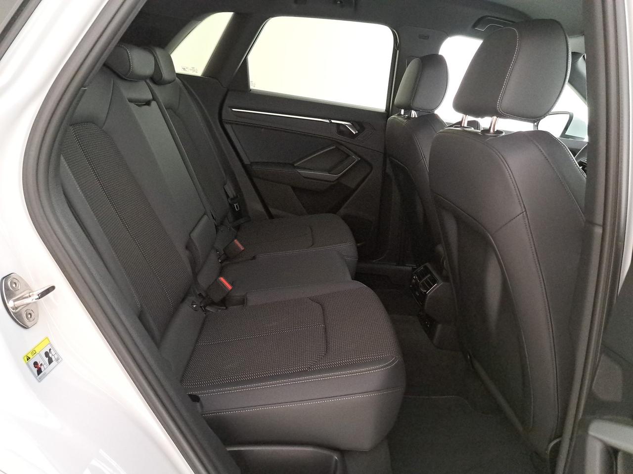 Audi Q3 35 2.0 tdi s line edition s-tronic