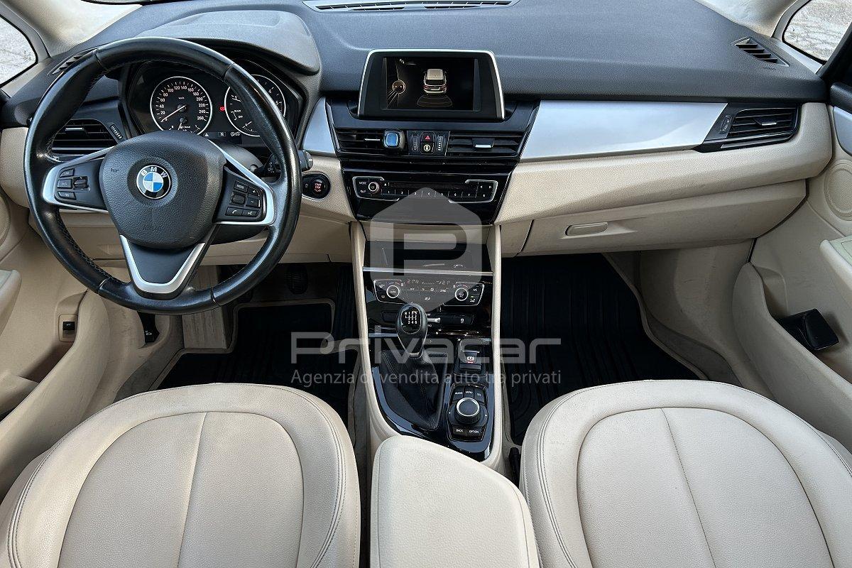 BMW 218d Active Tourer Advantage