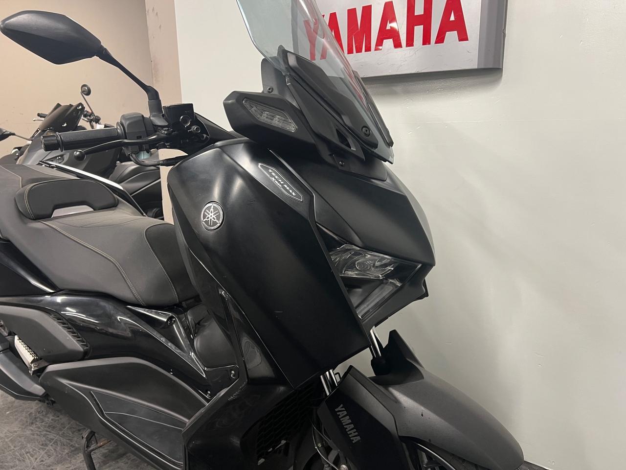 Yamaha X-Max 300 tech max