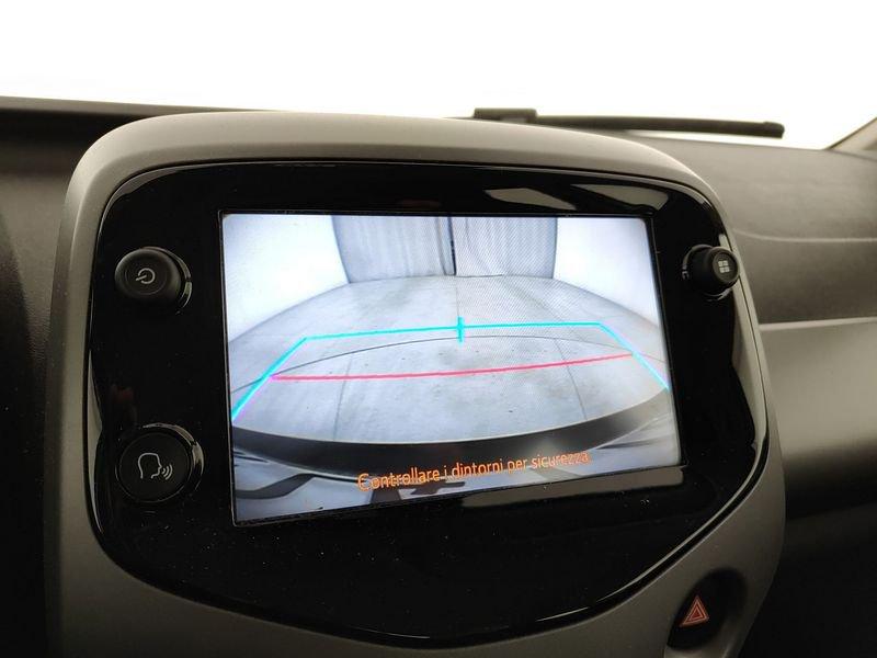 Toyota Aygo 1.0 VVT-i 72 CV 5 porte Connect X-Fun