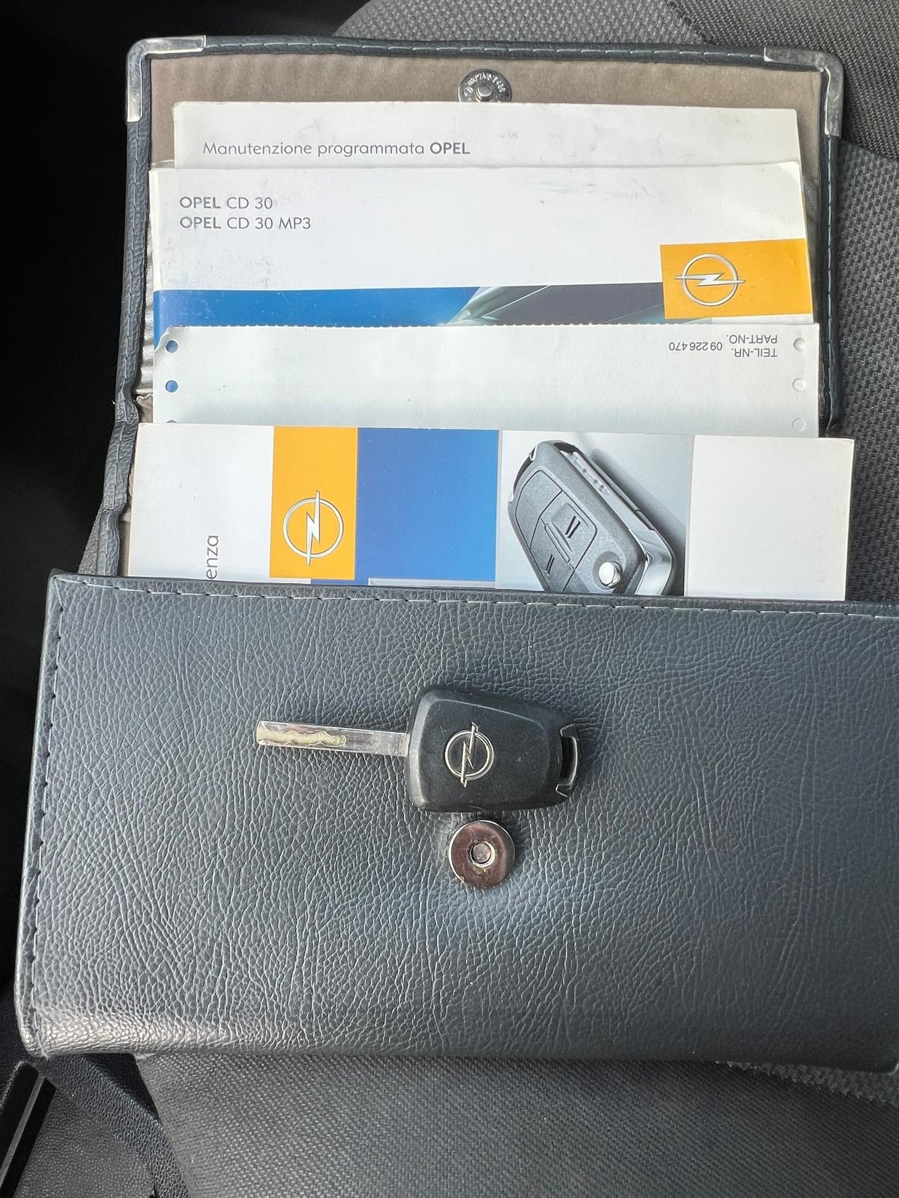 Opel Zafira 1.6 16V ecoM 94CV Enjoy