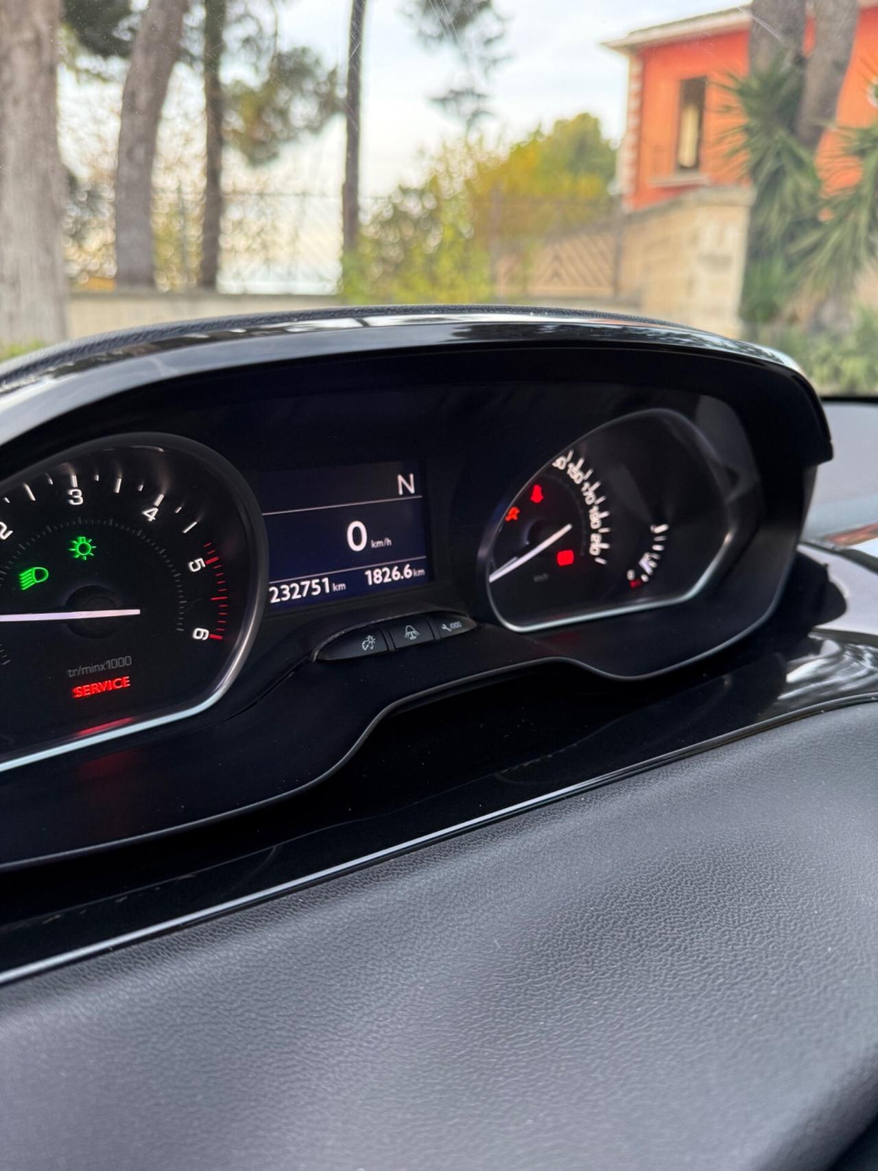 Peugeot 208 1.4 HDi 68 CV 5 porte Mix