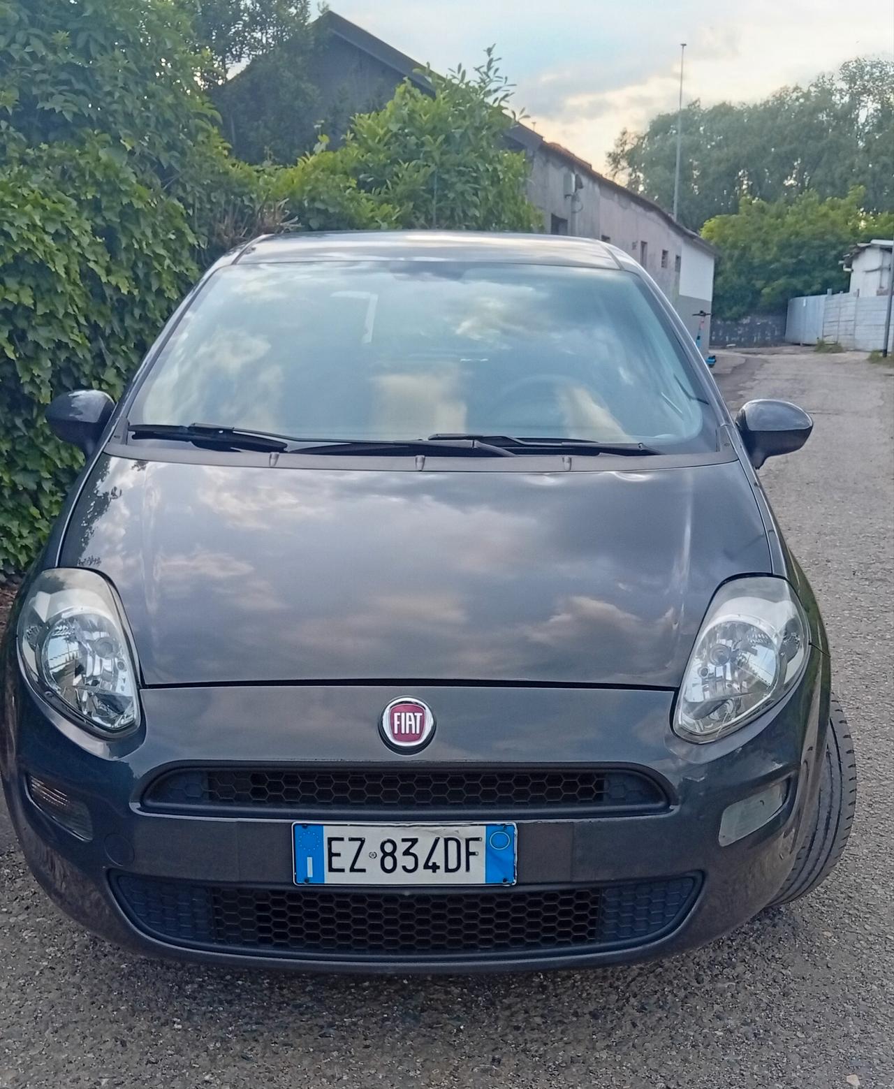 Fiat Punto 1.4 8V 3P 1 Propr . GPL 87.000km