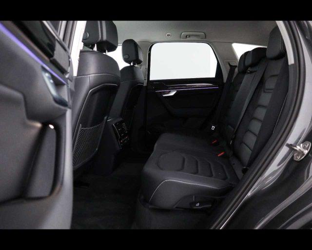 VOLKSWAGEN Touareg 3.0 V6 TDI SCR R-Line