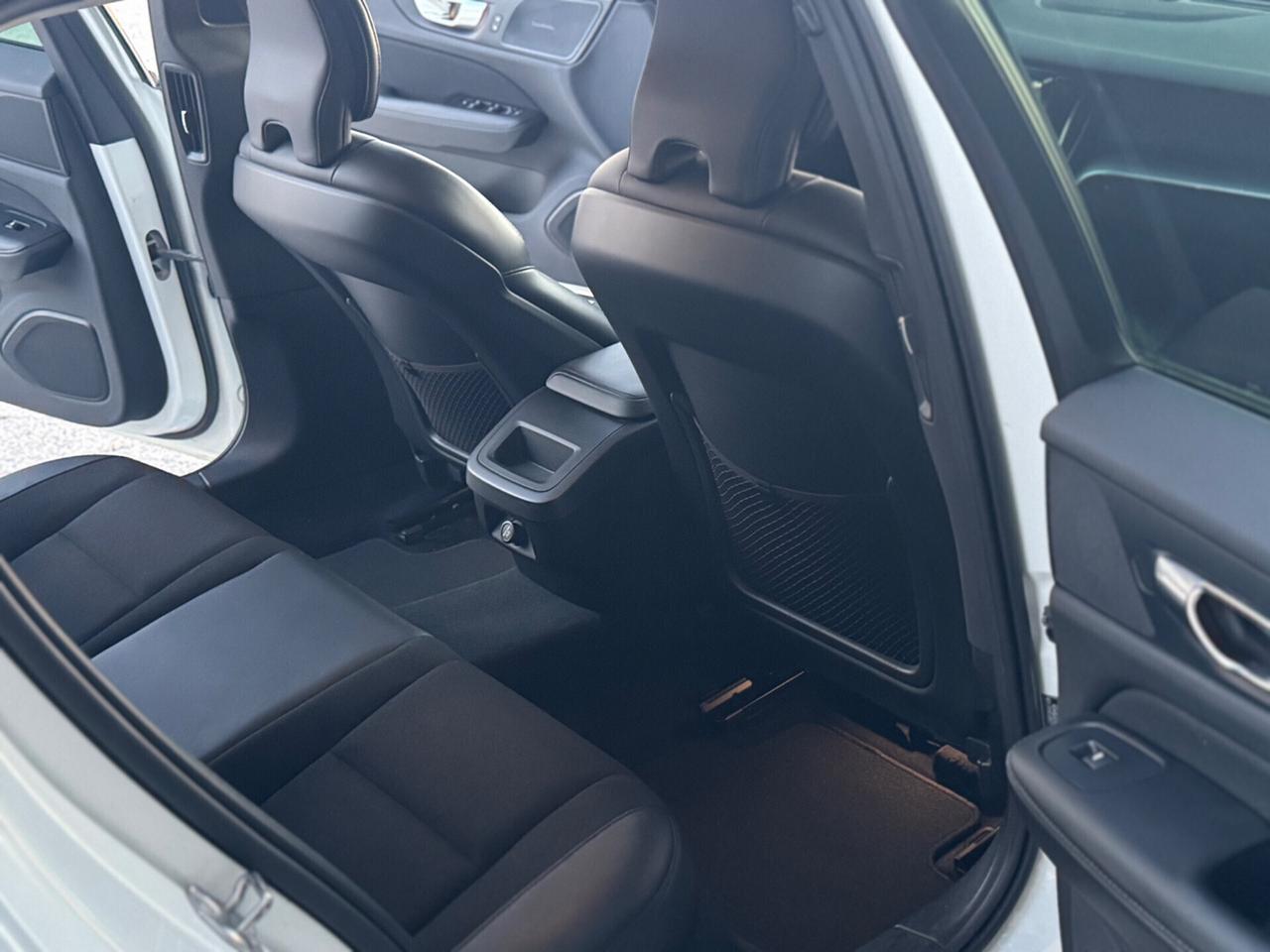 Volvo V60 Cross Country D4 AWD Automatico !