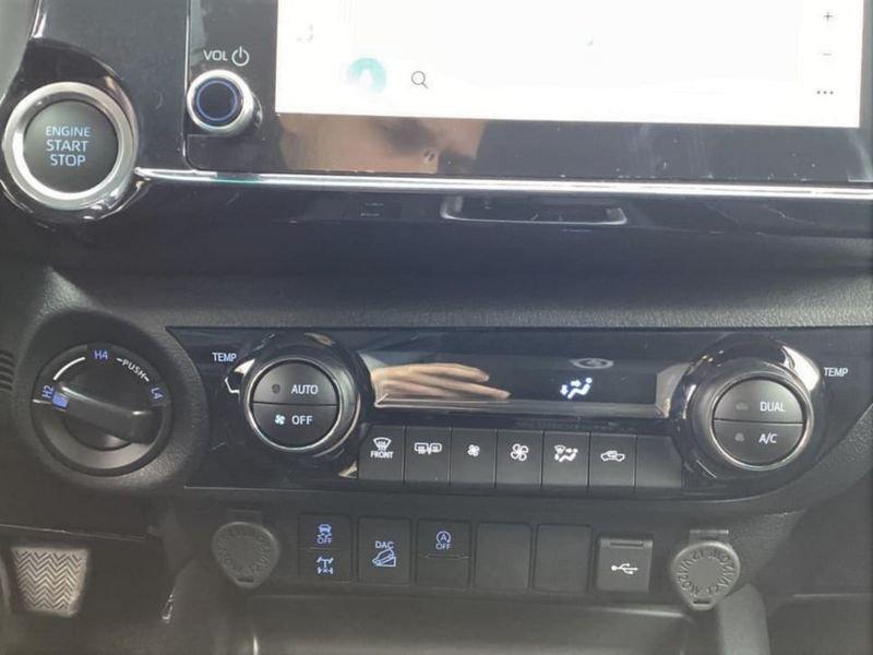 Toyota Hilux 2.4 Diesel AT Double Cab 4WD Executive MY24