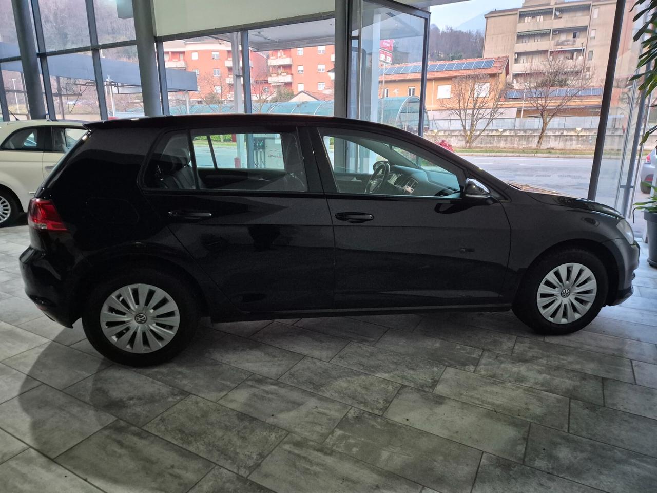 Volkswagen Golf 1.2 TSI 85 CV 5p. Neopatentati
