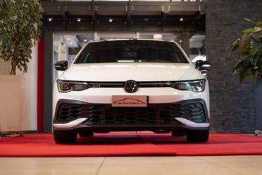 VOLKSWAGEN Golf R 2.0 TSI GTI CLUBSPORT 300CV.PERFORMANCE.AKRAPOVIC.