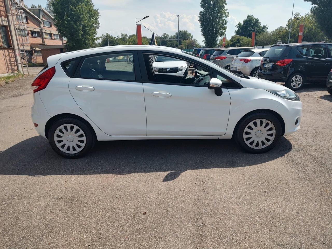 Ford Fiesta 5 PORTE, 1.4 16V, IKON BUSSINES, BENZINA\GPL, OK NEOPATENTATI, GARANZIA L.12 MESI