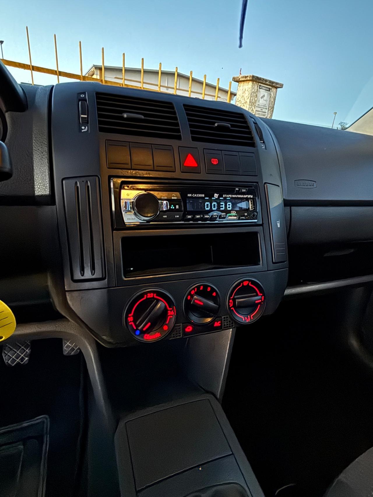 Volkswagen Polo 1.2/70CV 12V 5p. Comfortline