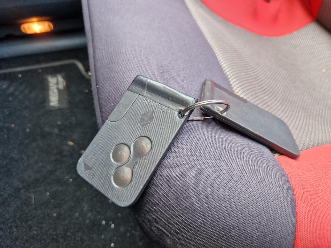 Renault Megane Mégane CABRIO -111 CV