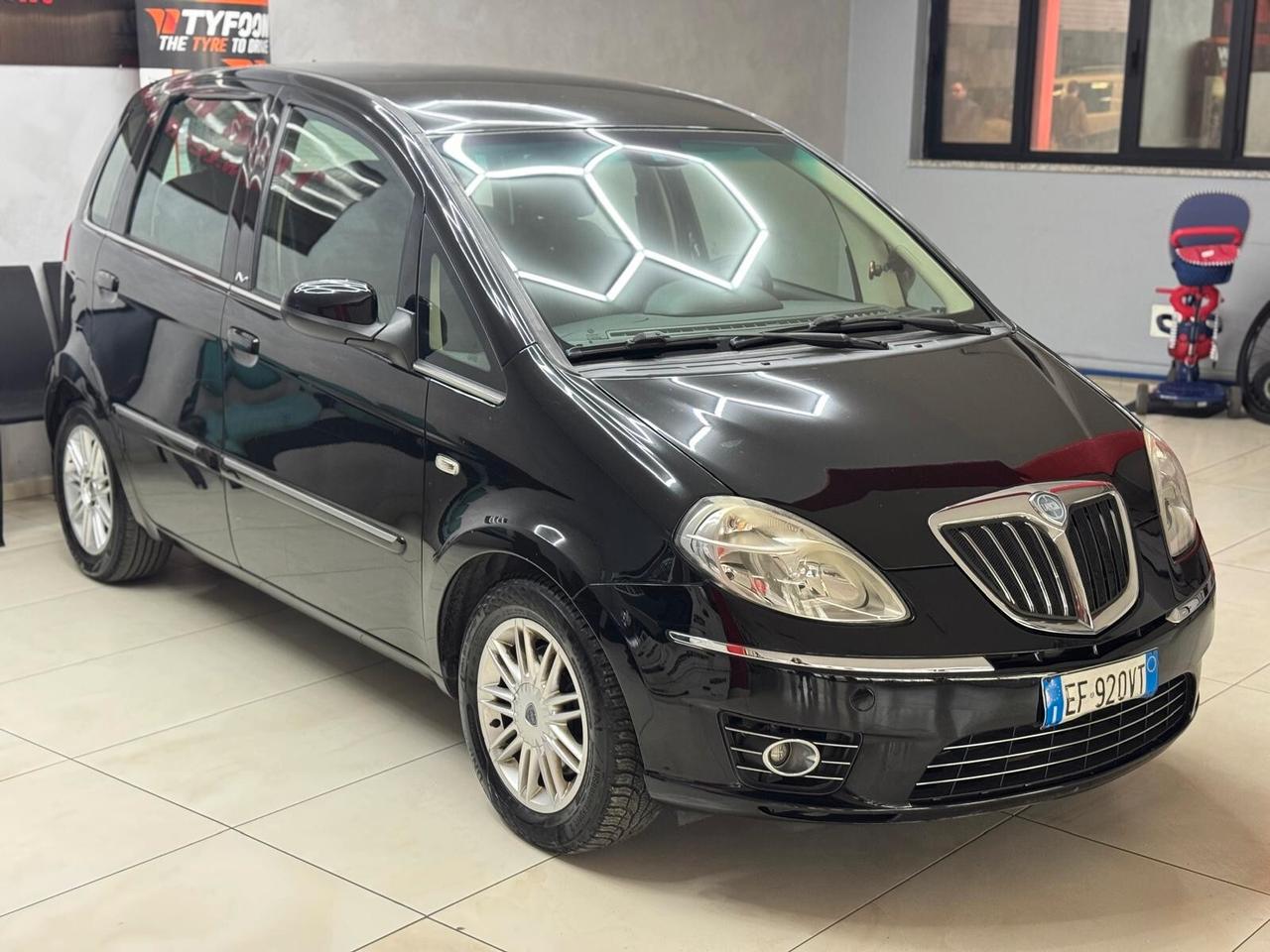 Lancia MUSA 1.3 Mjt 95 CV DFN Gold