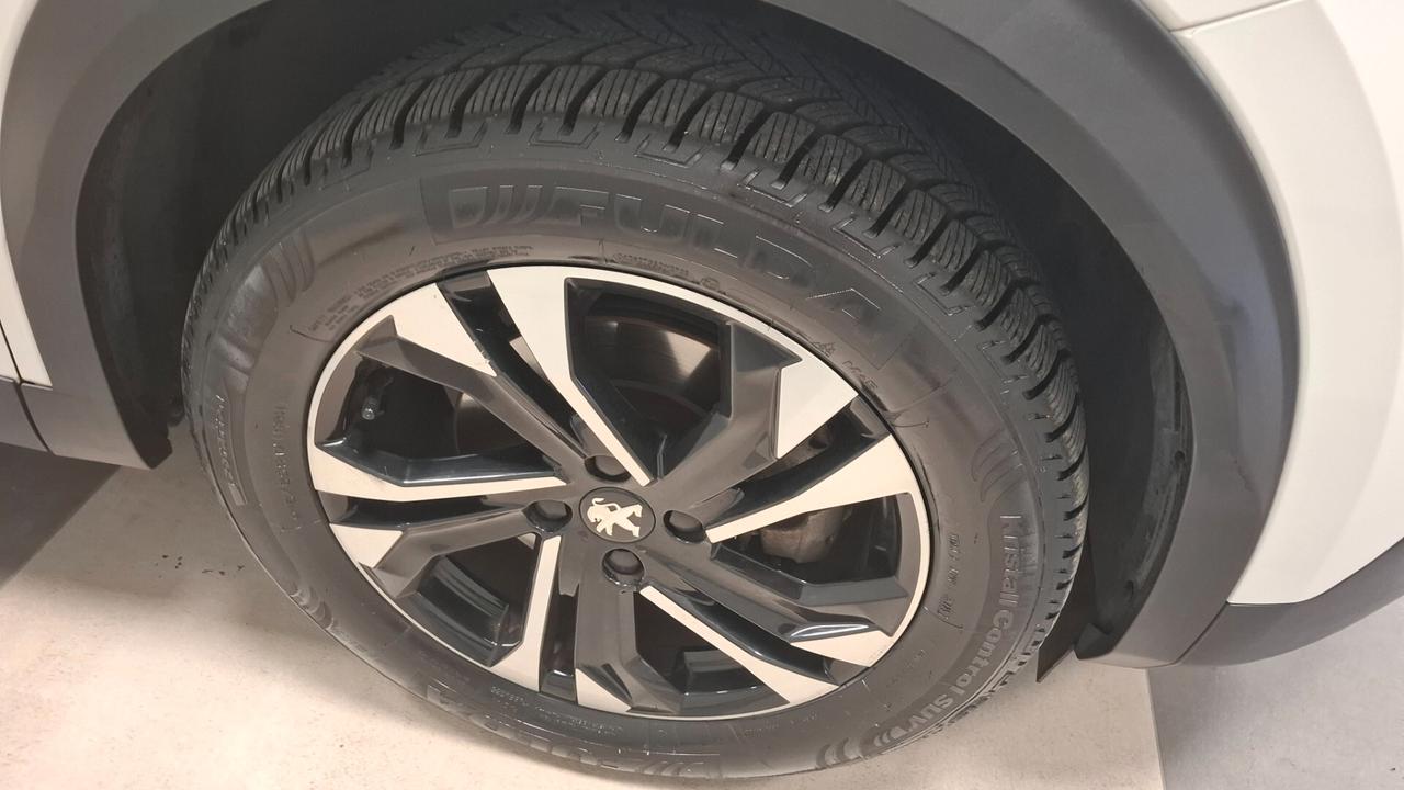 Peugeot 2008 BlueHDi 130 S&S EAT8 Allure