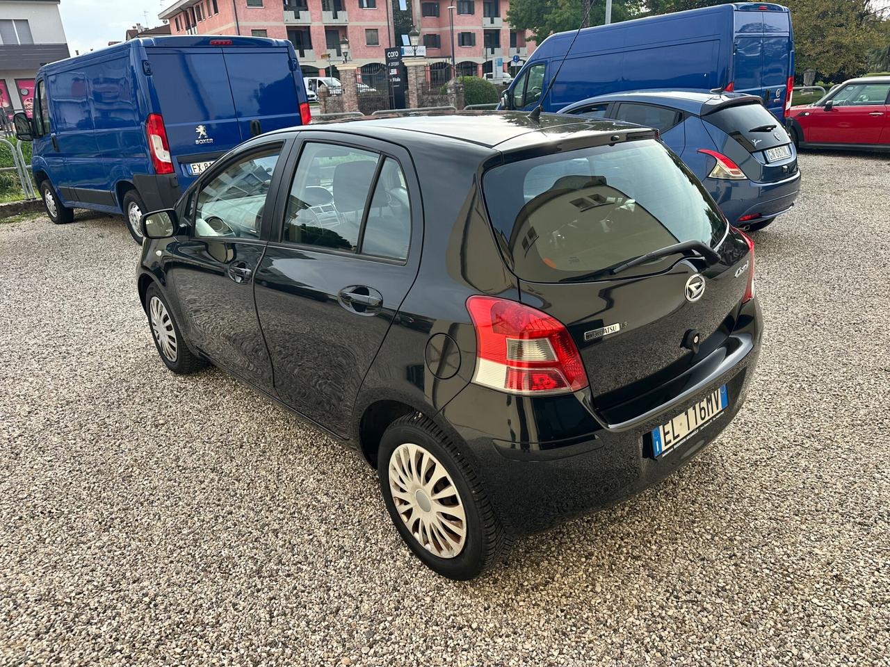 Toyota Yaris 1.3 5 porte (Dayhatsu Charade)