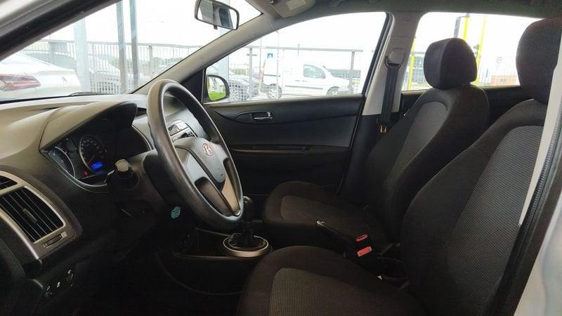 Hyundai i20 1.1 CRDi Sound Edition