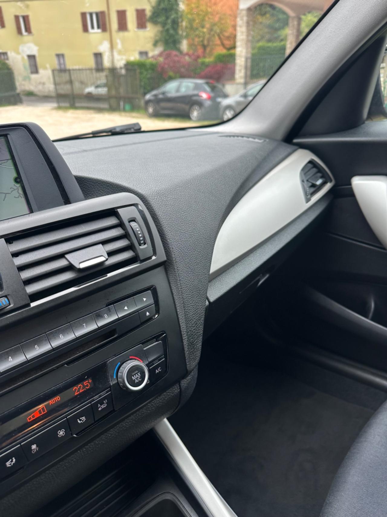 Bmw 116d 5P URBAN KMCERT AUTOMAT KMCERT GARANZKA