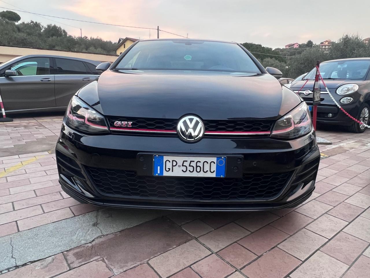 Volkswagen Golf GTI Performance 2.0 245 CV TSI 5p. BMT