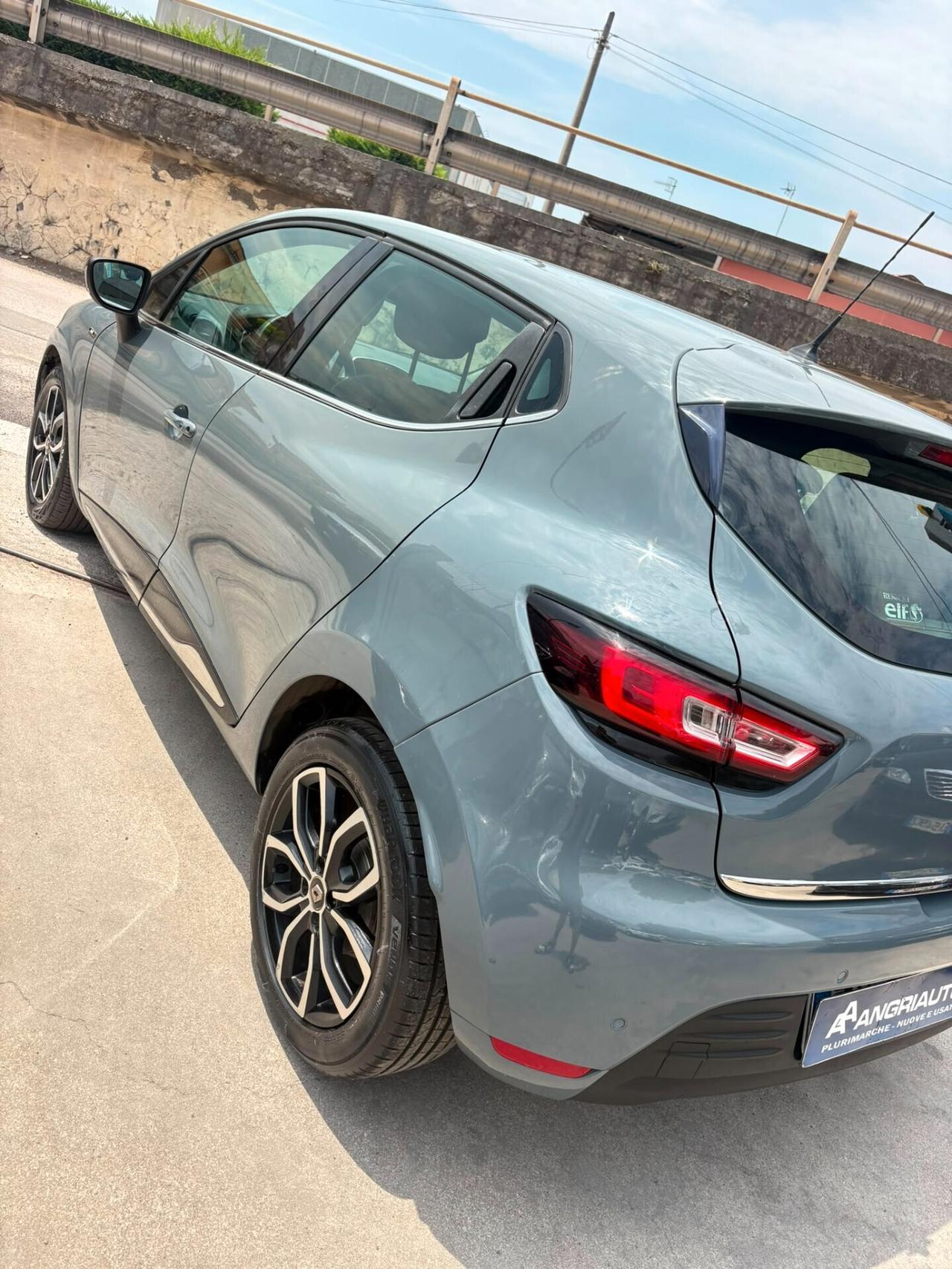 Renault Clio TCe 12V 90 CV GPL 5 porte Moschino Zen