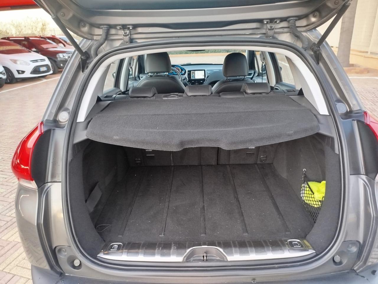 Peugeot 2008 1.6 e-HDi 115 CV Stop&Start Allure