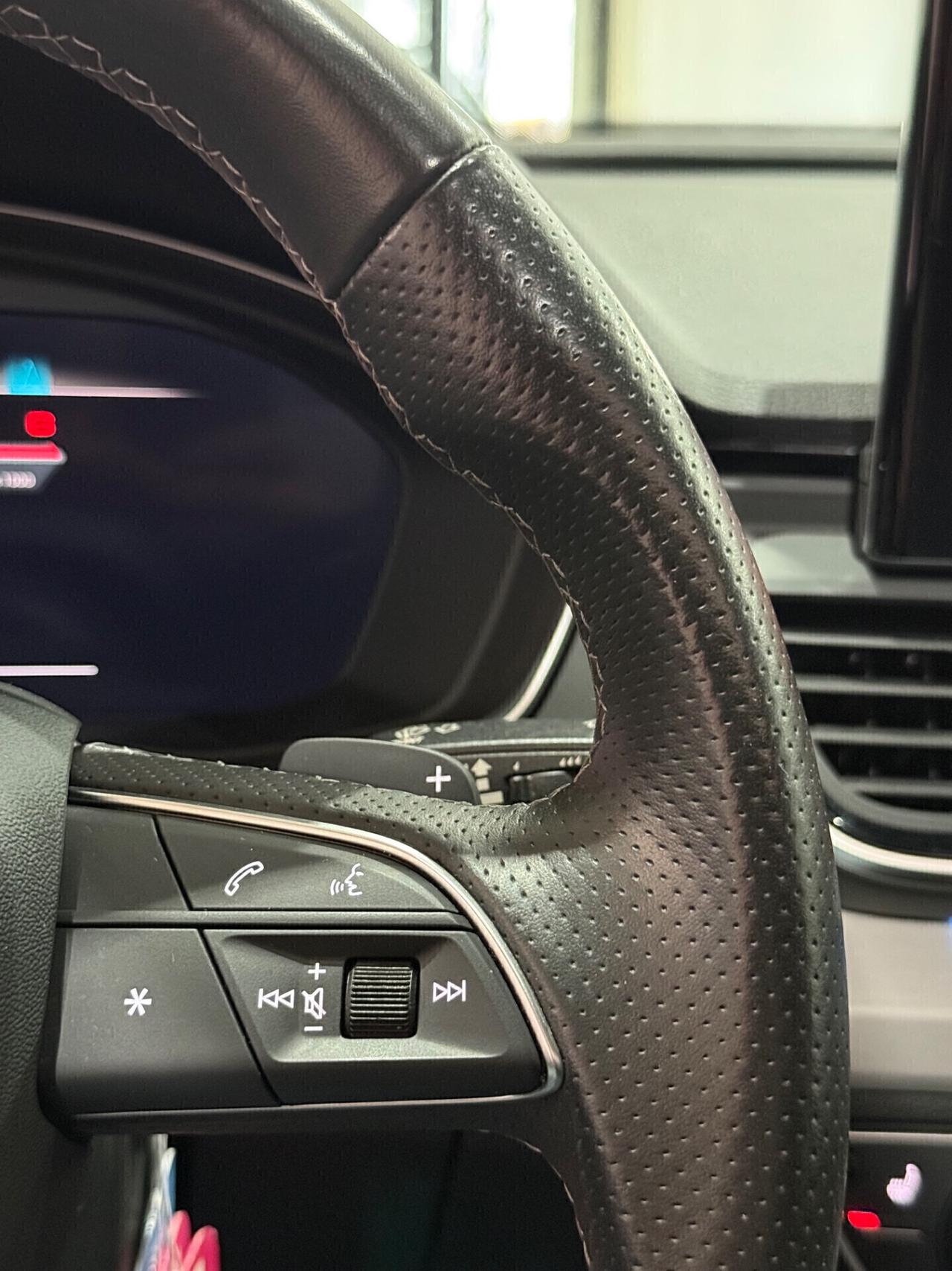 Audi Q5 40 TDI 204 CV quattro S tronic Identity Black