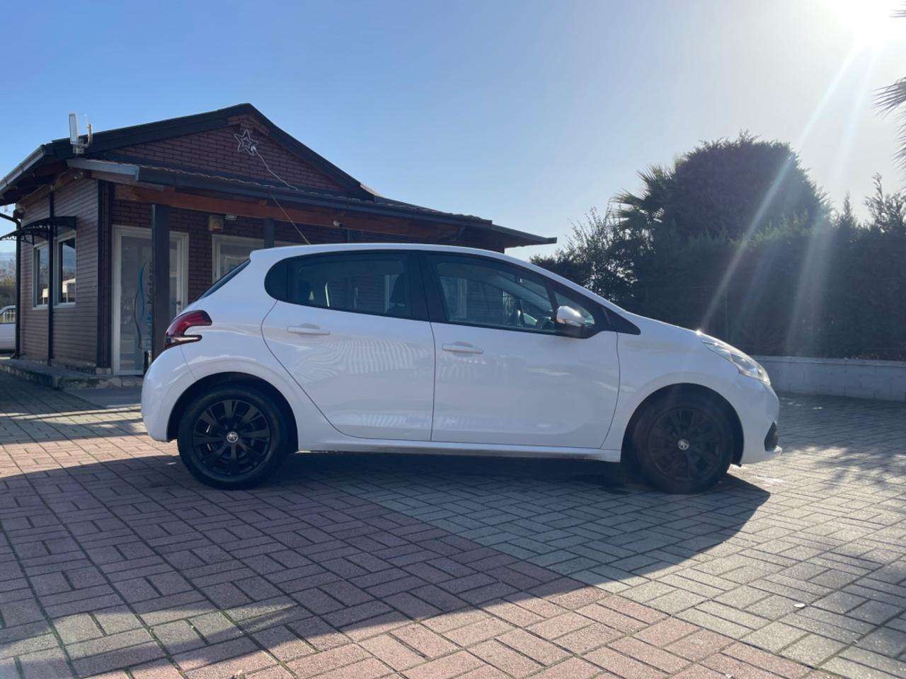 Peugeot 208 BlueHDi 75 5 porte Active