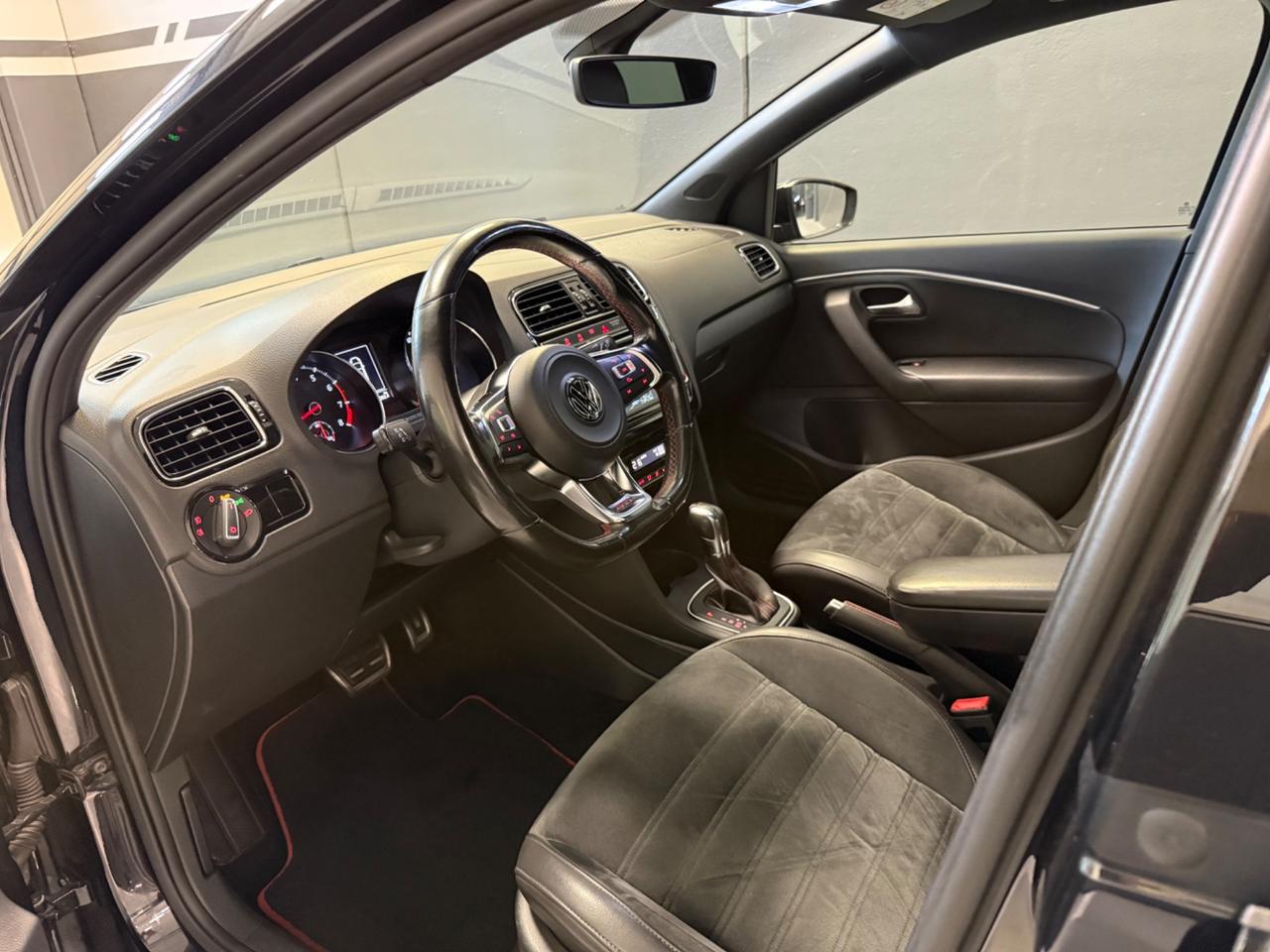 Volkswagen Polo GTI 1.8 192cv 5p. DSG