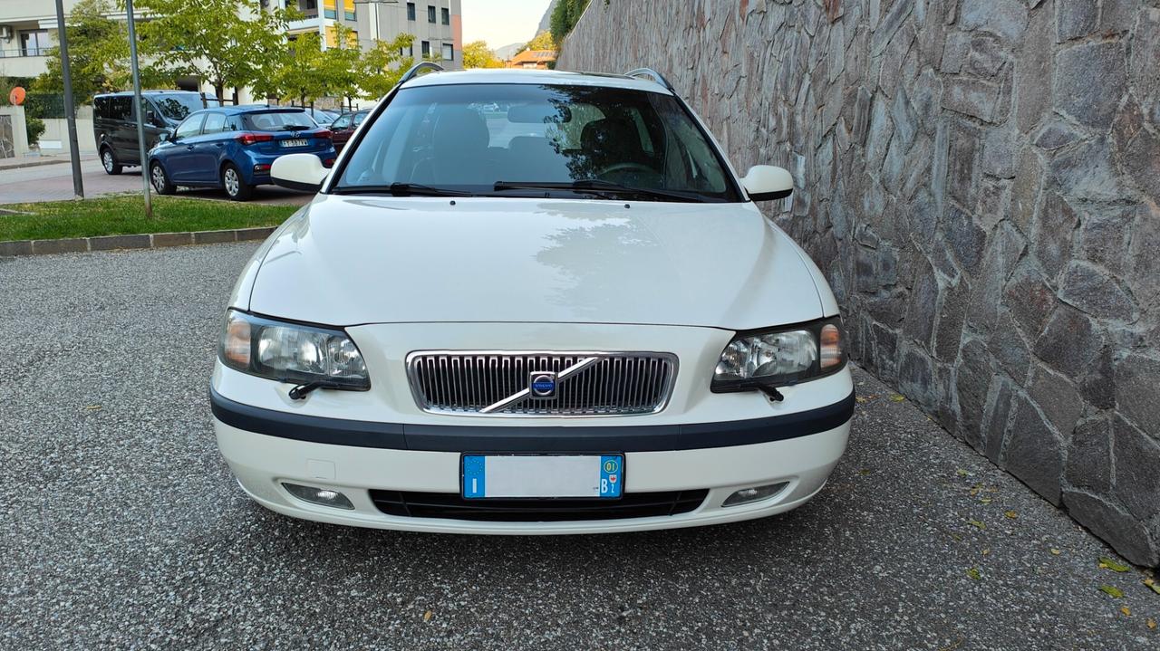 Volvo V70 2.3i T5