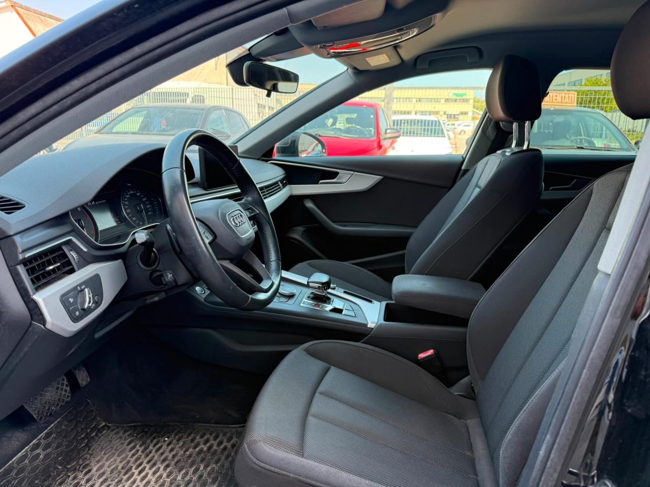 Audi A4 40 g-tron INCIDENTATA 2019