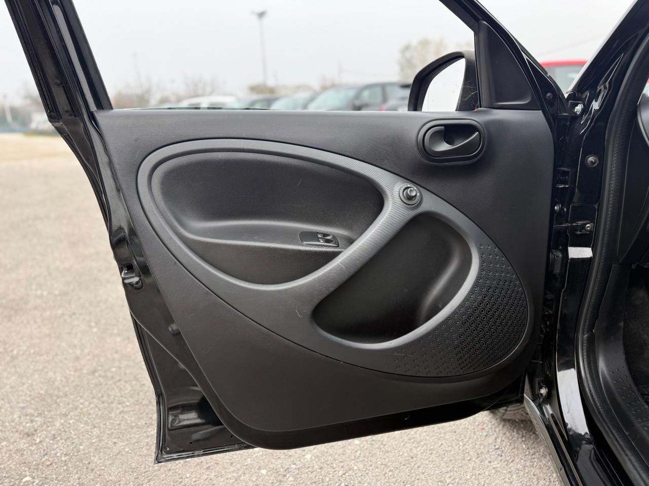 Smart ForFour 70 1.0 twinamic Passion NEOPATENTATI