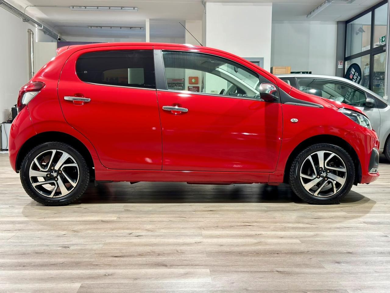 PEUGEOT 108 72CV 5P 2020 30.000km NEOPATENTATI
