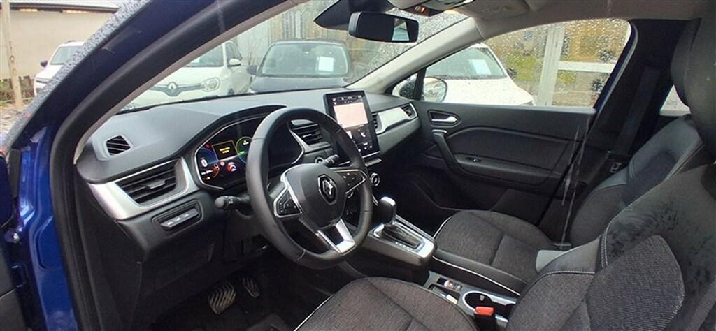 Renault Captur 1.6 E-TECH Hybrid Techno Fast Track Auto