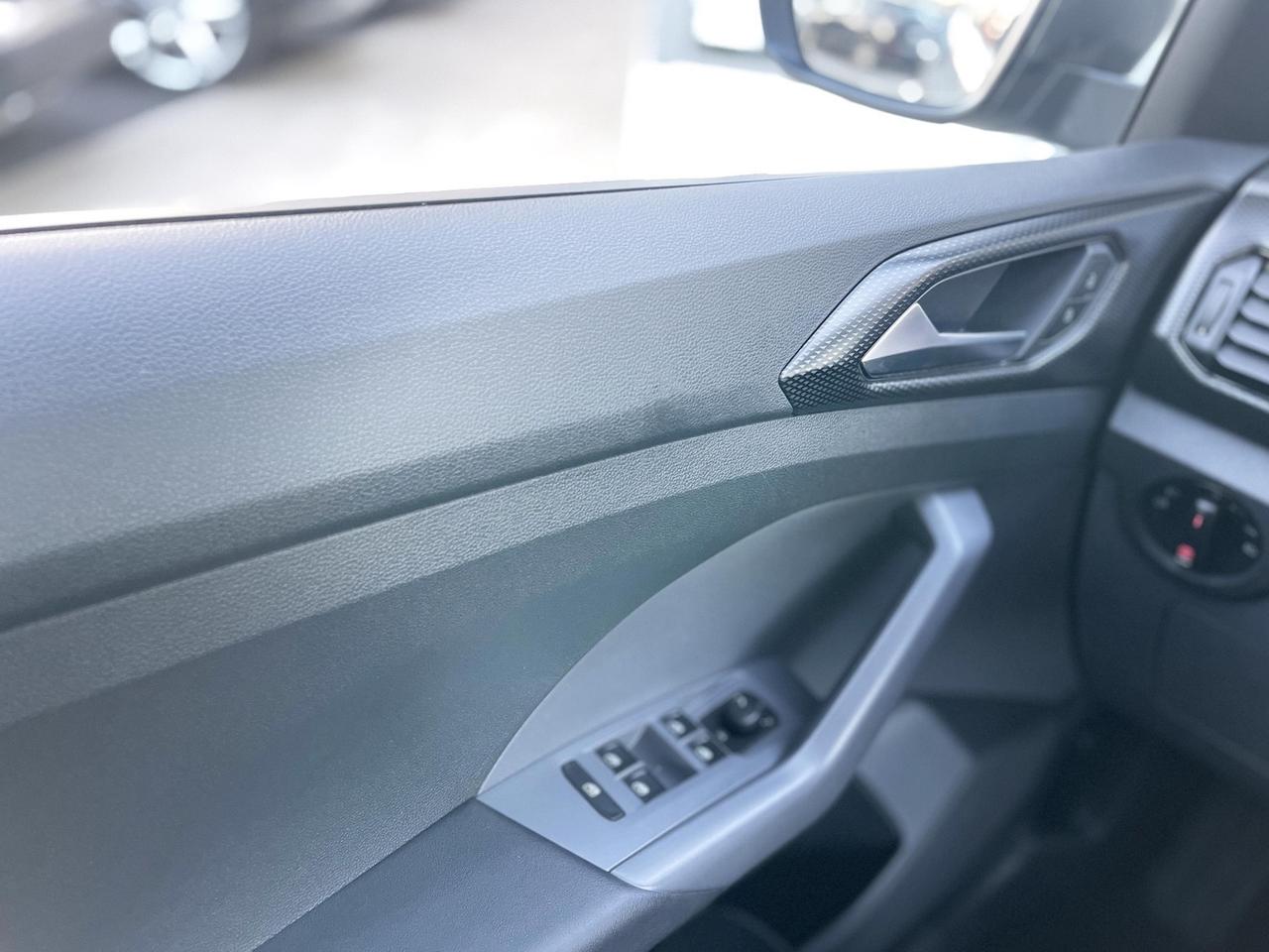 Volkswagen T-Cross 1.0 Benzina 95CV E6 Neo - 2020