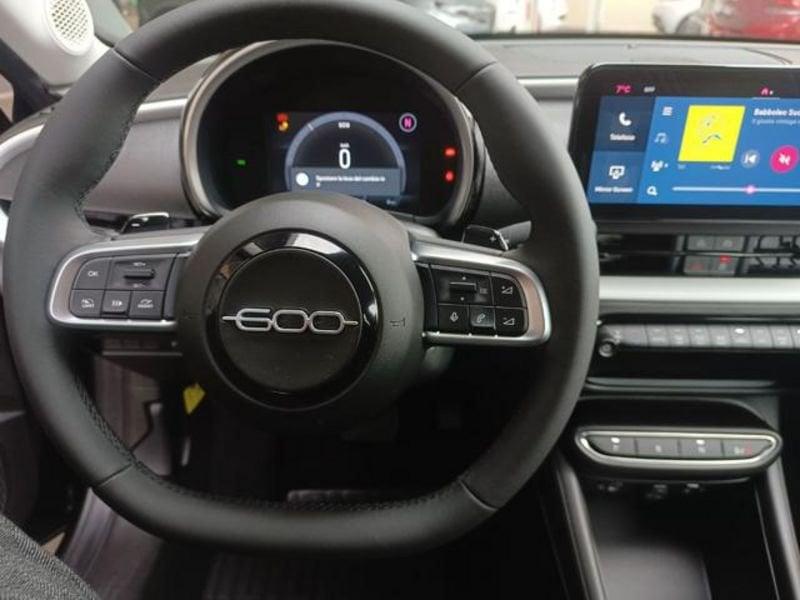 FIAT 600 1.2 hybrid 110cv auto