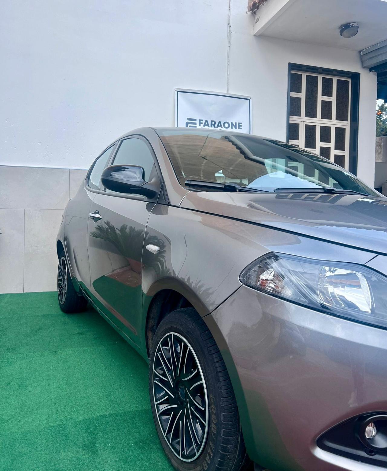 Lancia Ypsilon 1.0 FireFly 5 porte S&S Hybrid Gold Plus