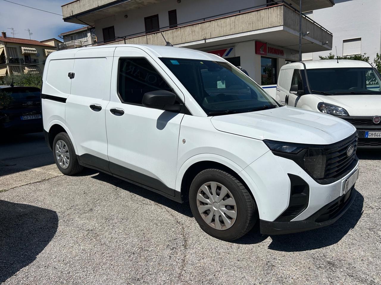 Ford Transit Courier 1.5 100CV “ 85.000 KM 2024”
