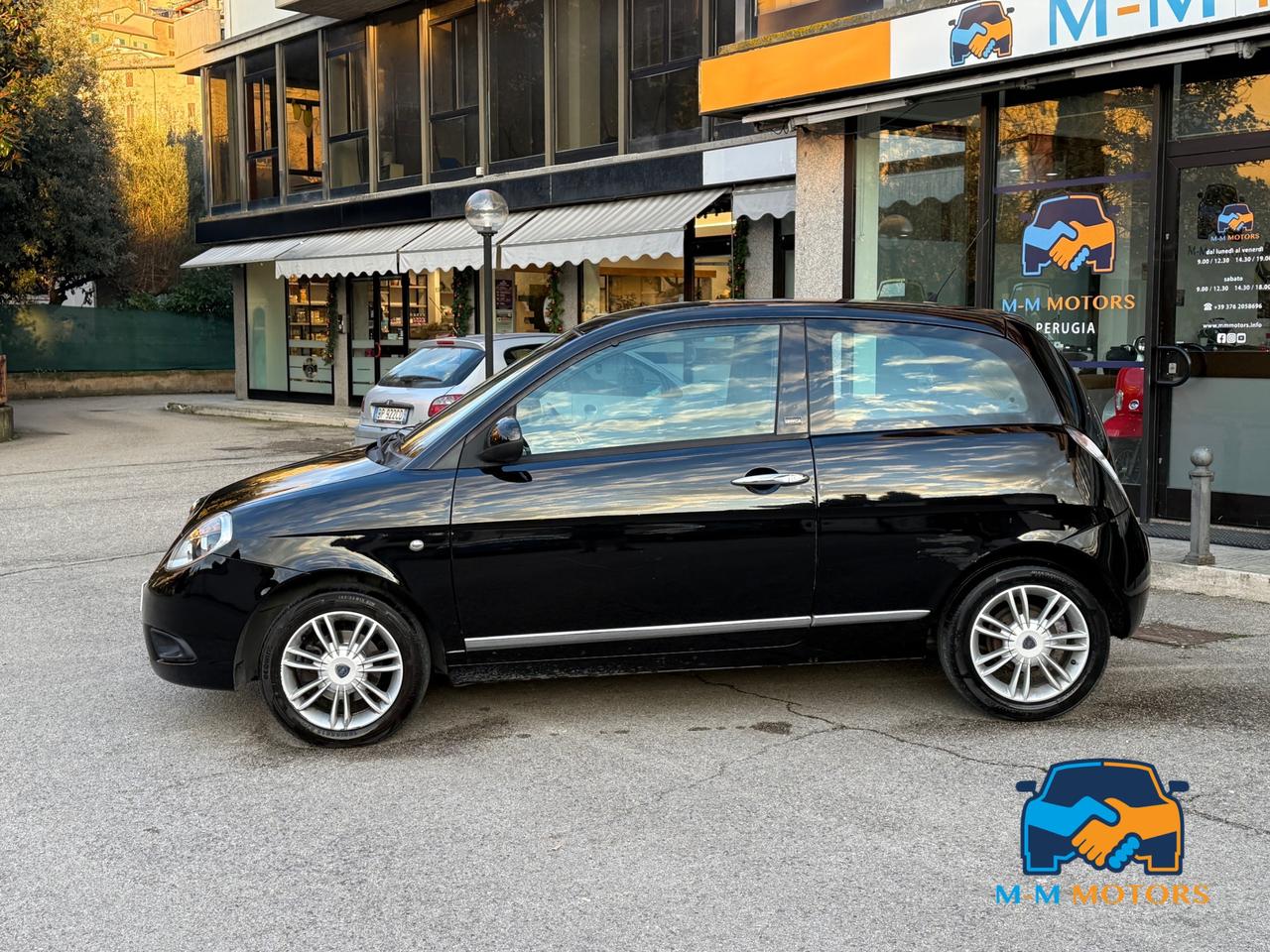 Lancia Ypsilon 3 Porte Ypsilon 1.2 8v Unyca