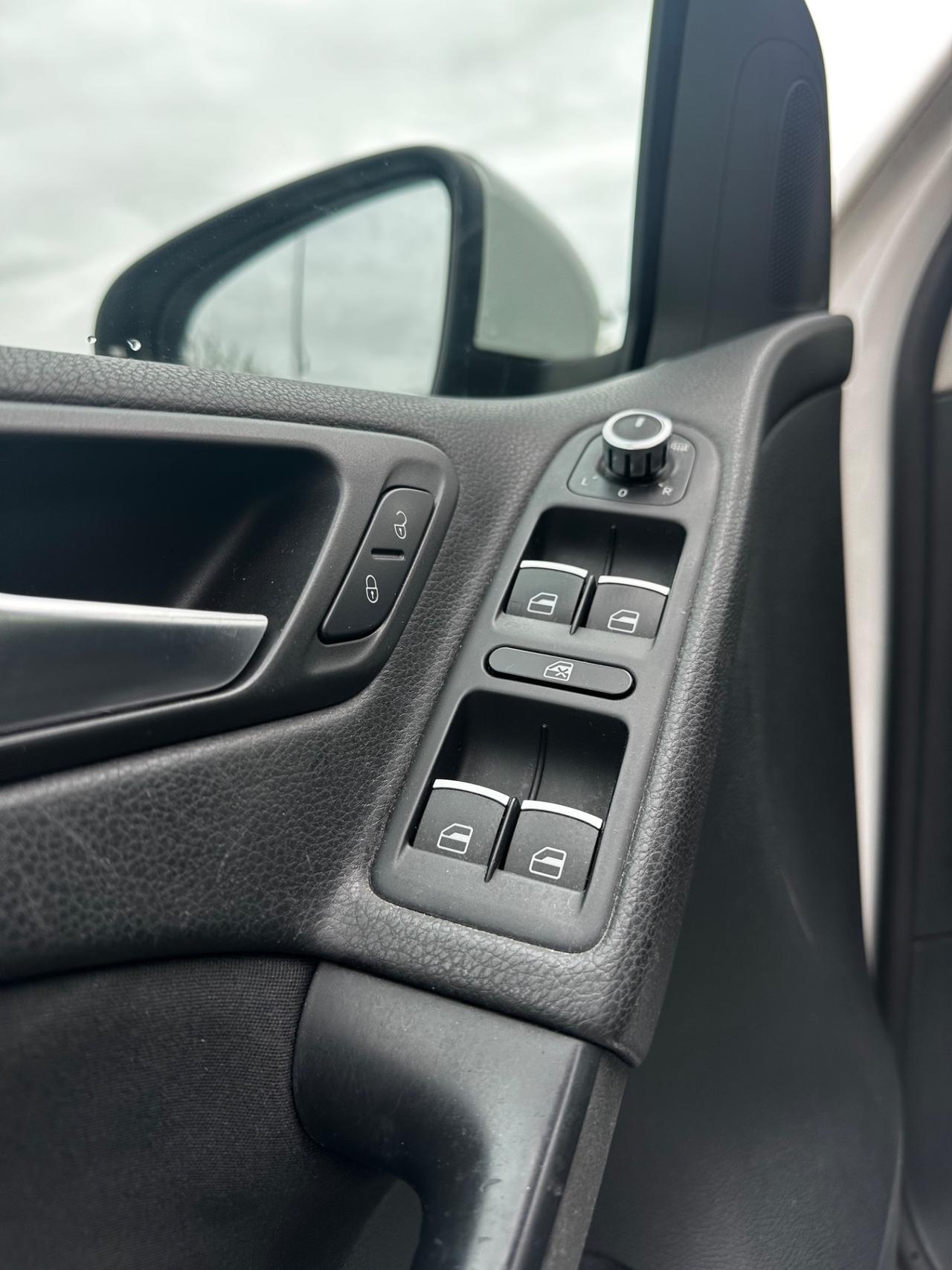 Volkswagen Golf 1.6 TDI DPF 5p. Highline